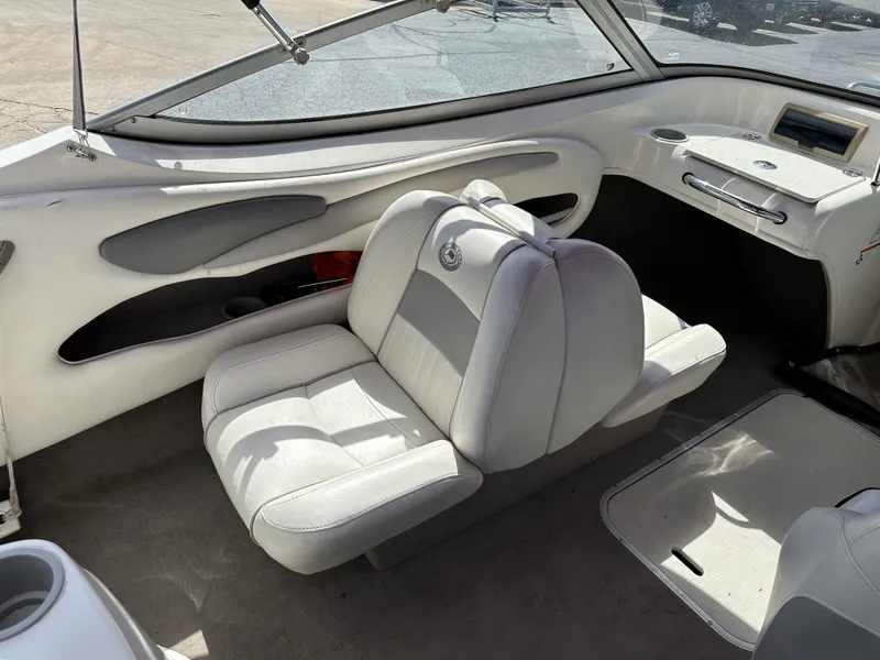 Slide: The Image of Stingray 185LS 2011 - 15