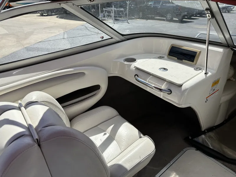 Slide: The Image of Stingray 185LS 2011 - 8