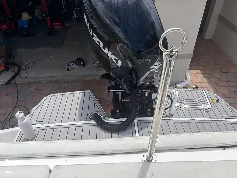 Slide: The Image of Rinker Q5 2018 - 16847402