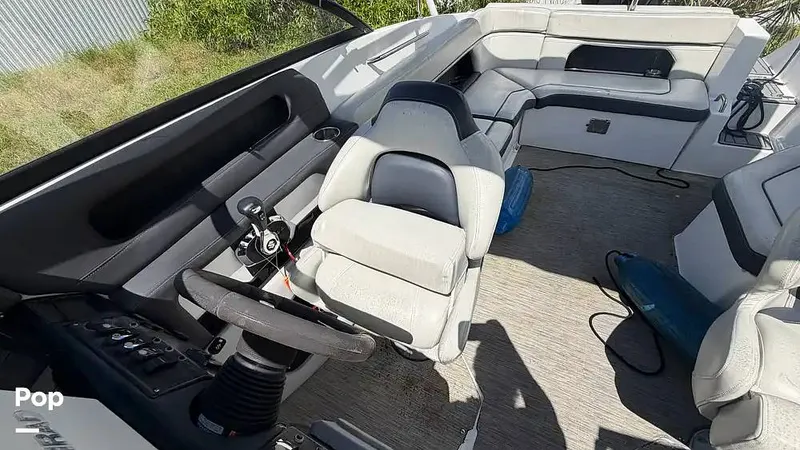 Slide: The Image of Rinker Q5 2018 - 16847327