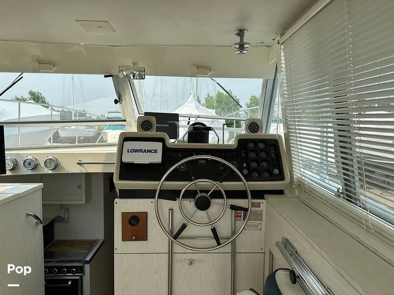 Slide: The Image of Chris-Craft Commander 38 1970 - 16719077