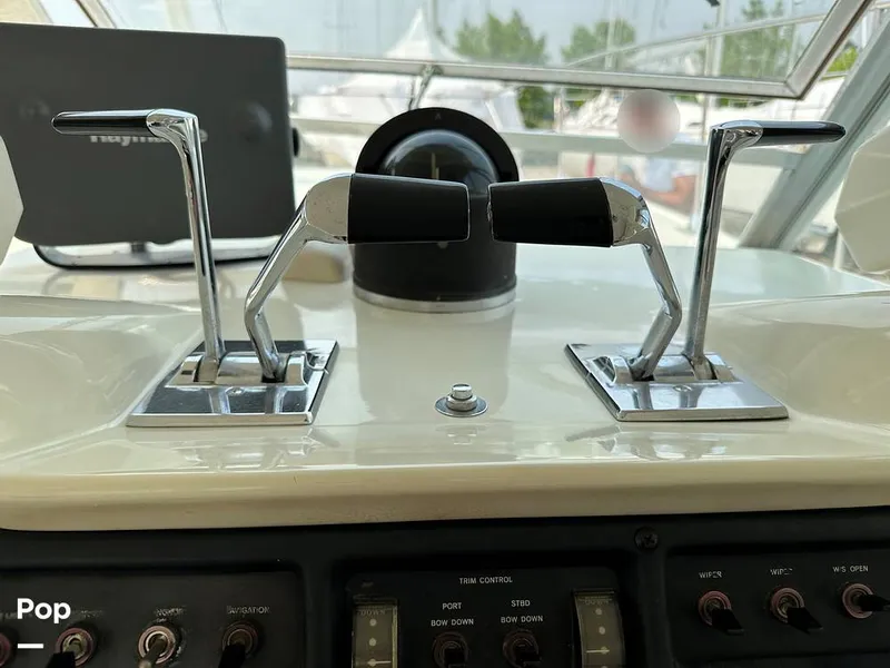 Slide: The Image of Chris-Craft Commander 38 1970 - 16719089