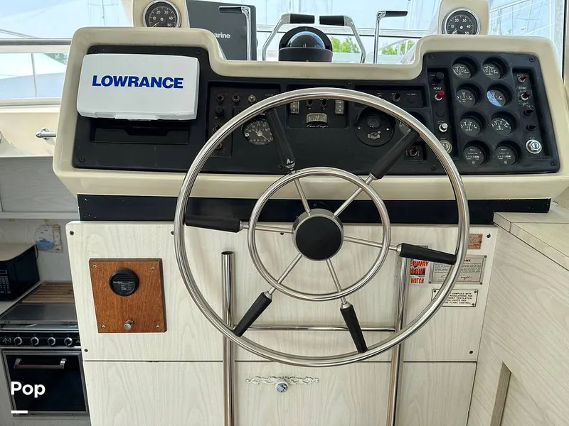 Slide: The Image of Chris-Craft Commander 38 1970 - 16719082