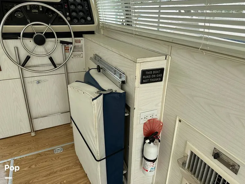 Slide: The Image of Chris-Craft Commander 38 1970 - 16719076