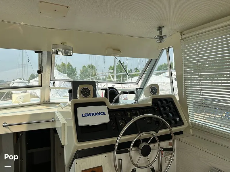 Slide: The Image of Chris-Craft Commander 38 1970 - 16719059