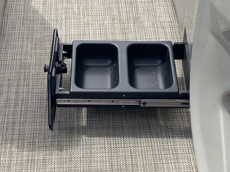 Slide: The Image of Barletta LUSSO 25UETT 2023 - 13