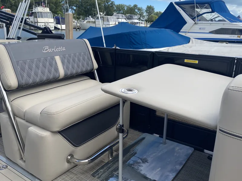 Slide: The Image of Barletta LUSSO 25UETT 2023 - 15