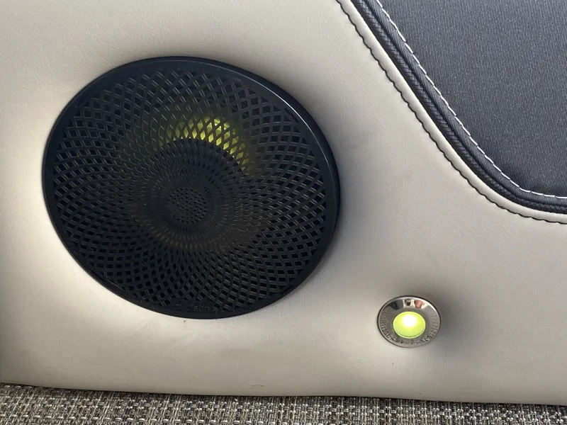 Slide: The Image of Barletta LUSSO 25UETT 2023 - 28