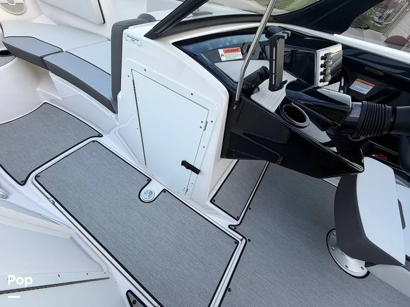 Slide: The Image of Yamaha AR220 2024 - 16793439