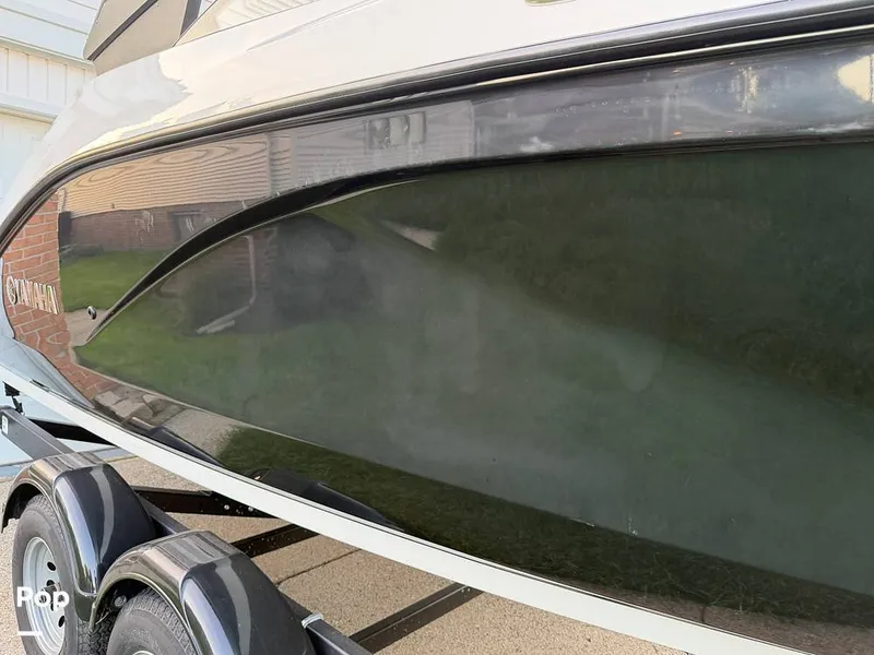 Slide: The Image of Yamaha AR220 2024 - 16793555