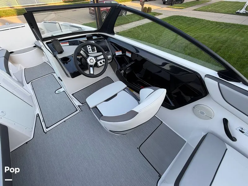 Slide: The Image of Yamaha AR220 2024 - 16792606