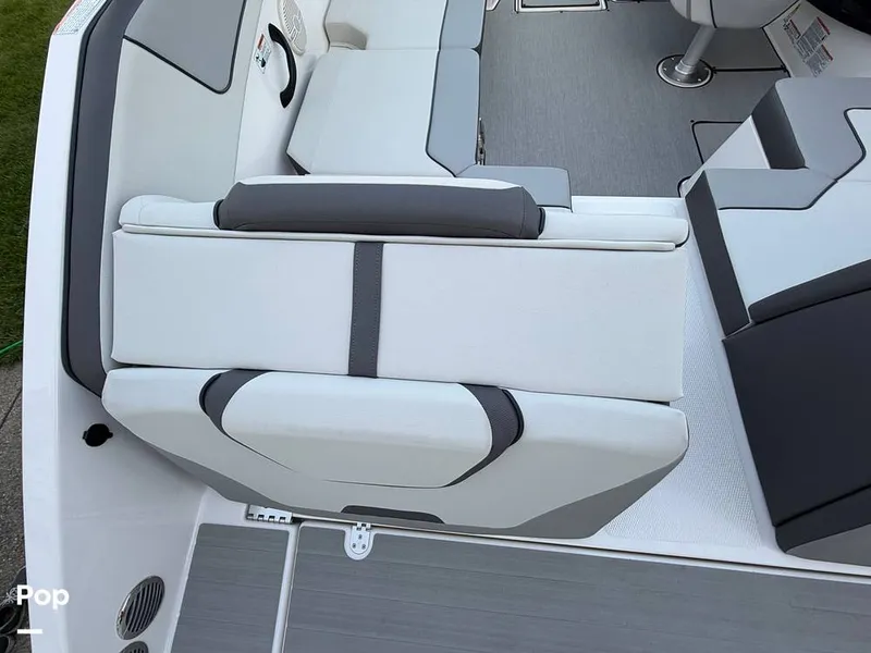 Slide: The Image of Yamaha AR220 2024 - 16793467