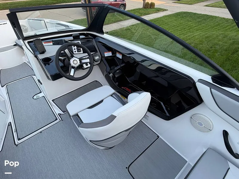Slide: The Image of Yamaha AR220 2024 - 16793400
