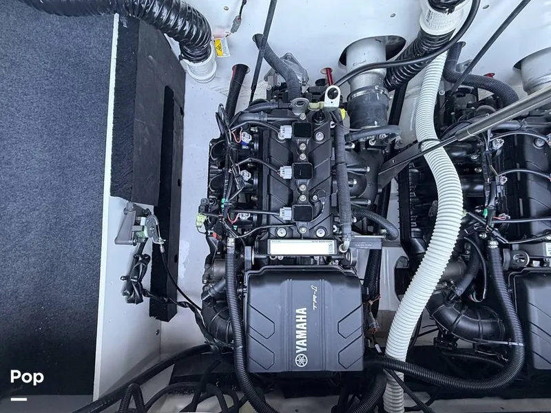 Slide: The Image of Yamaha AR220 2024 - 16793426