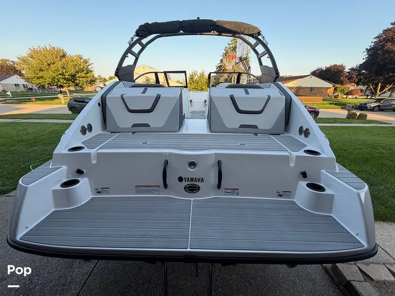 Slide: The Image of Yamaha AR220 2024 - 16792615