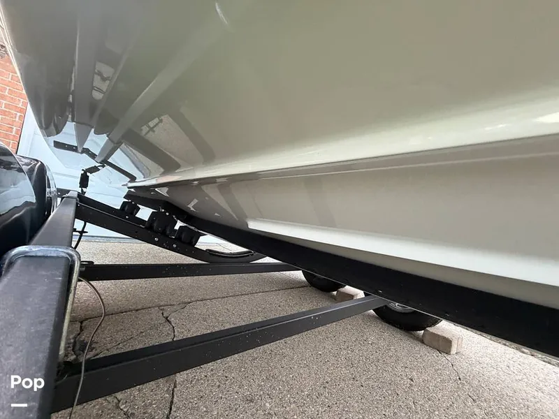 Slide: The Image of Yamaha AR220 2024 - 16793590