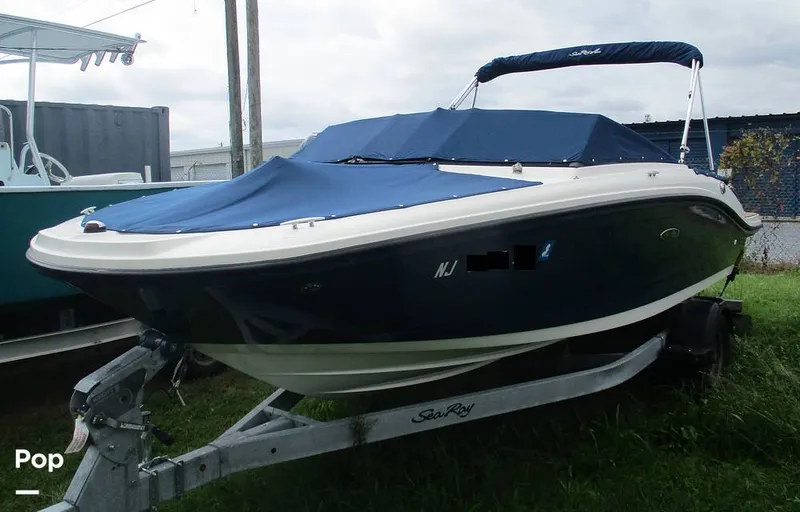 Slide: The Image of MOORING COVER - 16736037