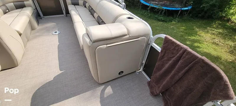 Slide: The Image of Sun Tracker Party Barge 22 DLX 2021 - 16767867