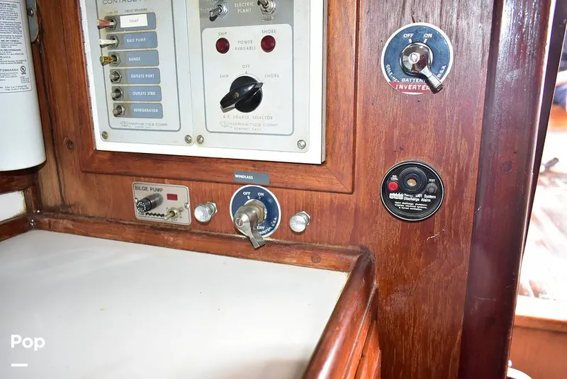 Slide: The Image of Jeffries 32 FB Sedan 1976 - 16749984