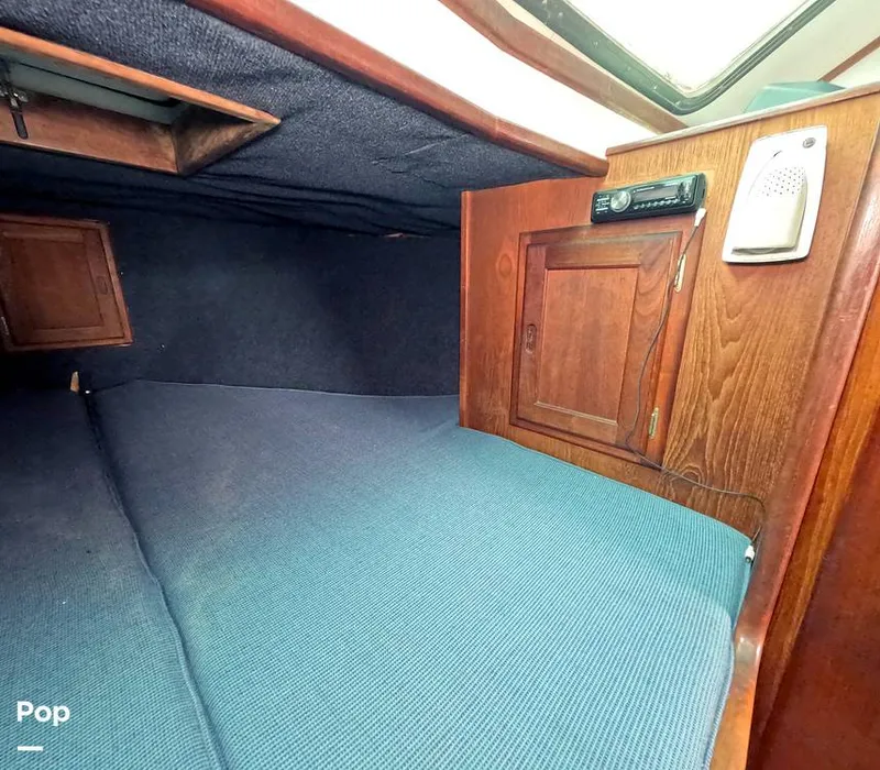 Slide: The Image of Jeffries 32 FB Sedan 1976 - 16749923