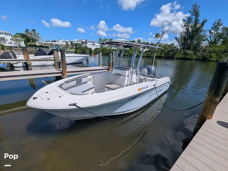 Slide: The Image of Robalo R200 2018 - 16753385