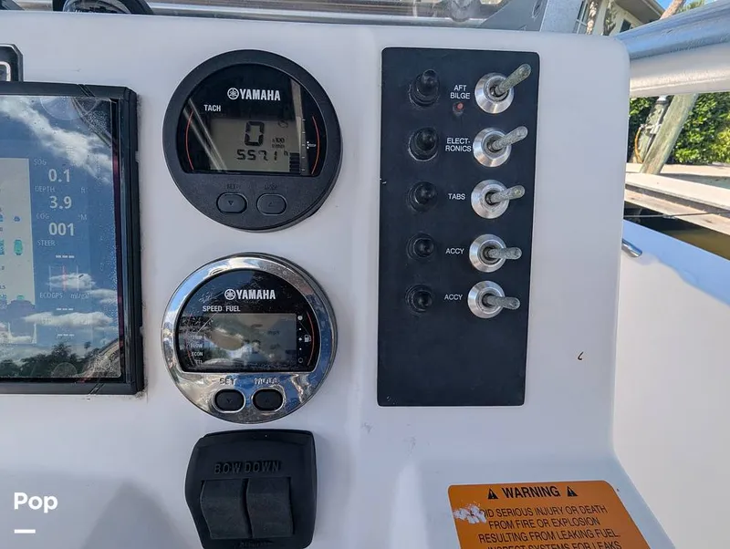 Slide: The Image of Robalo R200 2018 - 16753316