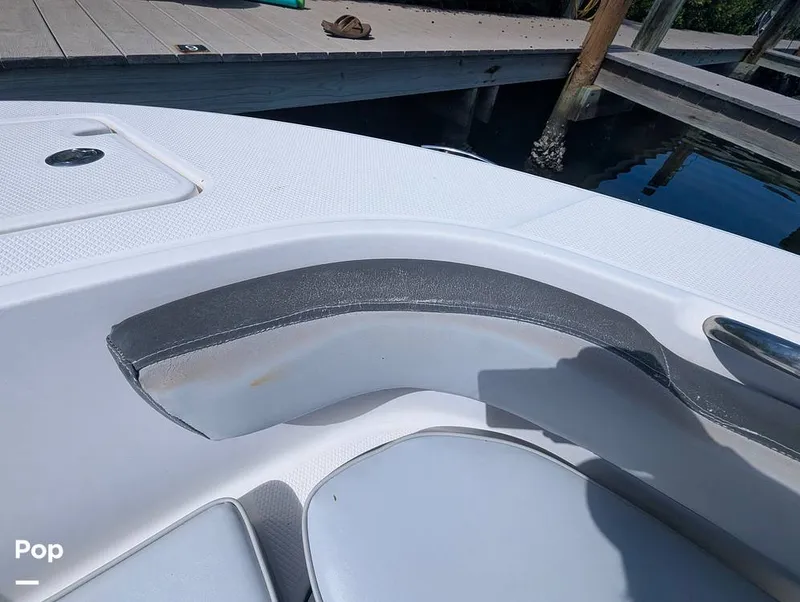 Slide: The Image of Robalo R200 2018 - 16753368