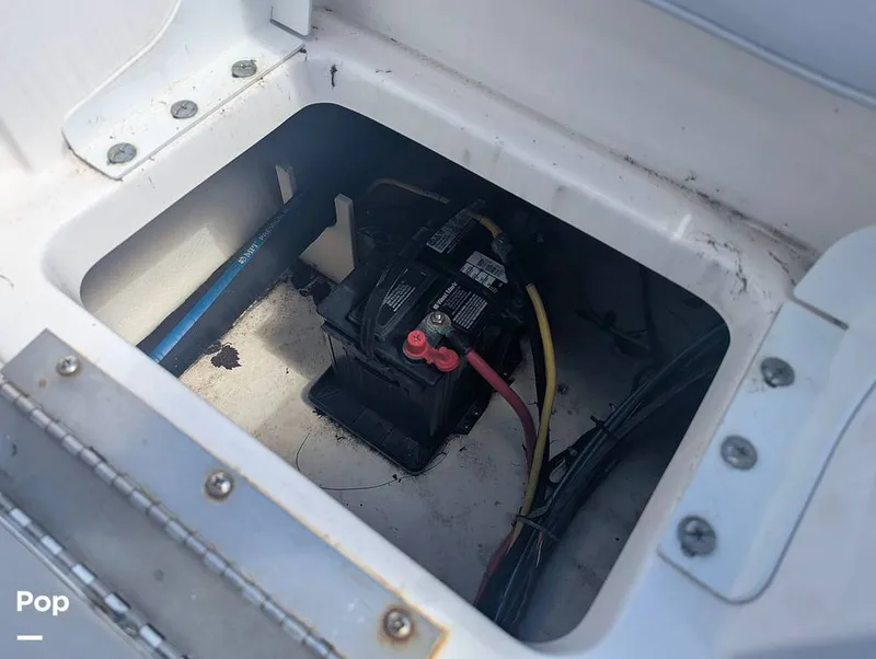 Slide: The Image of Robalo R200 2018 - 16753339