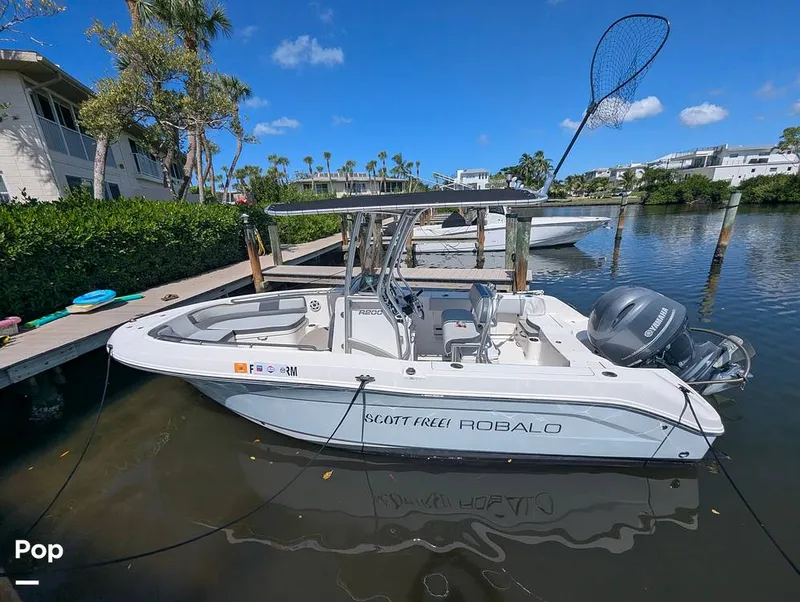 Slide: The Image of Robalo R200 2018 - 16753388