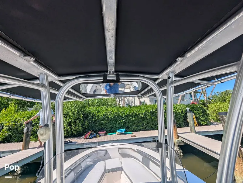Slide: The Image of Robalo R200 2018 - 16753322