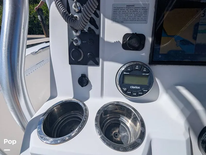 Slide: The Image of Robalo R200 2018 - 16753320