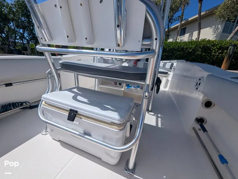 Slide: The Image of Robalo R200 2018 - 16753330