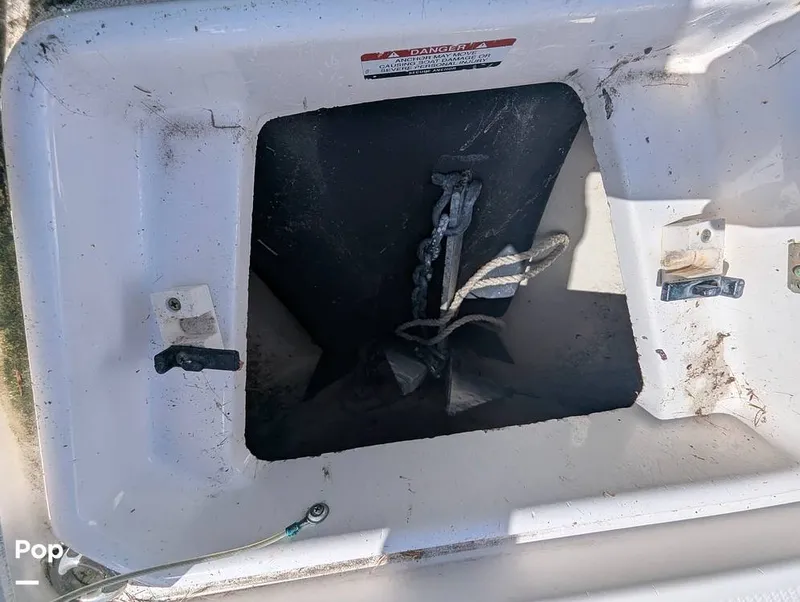 Slide: The Image of Robalo R200 2018 - 16753357