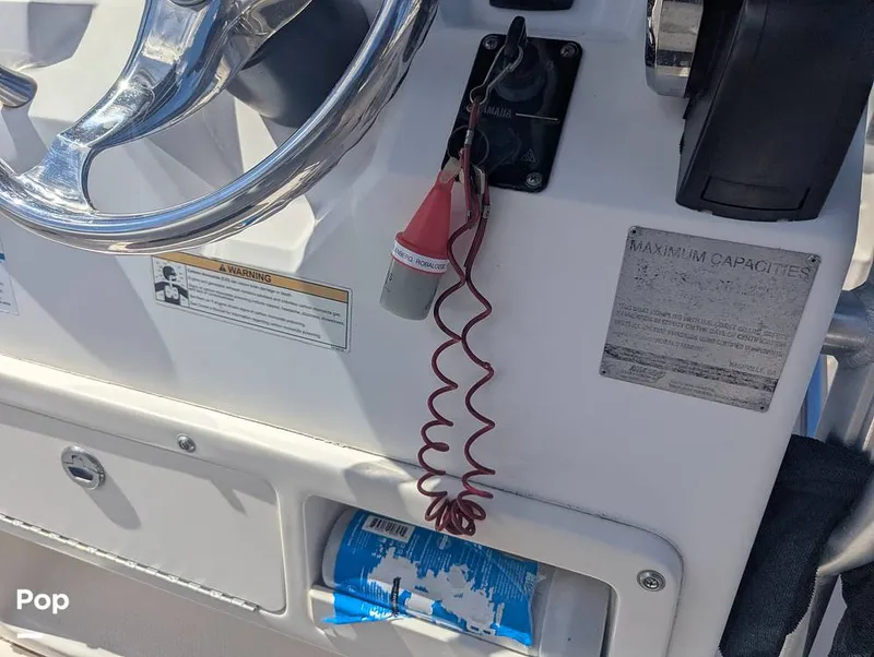 Slide: The Image of Robalo R200 2018 - 16753324