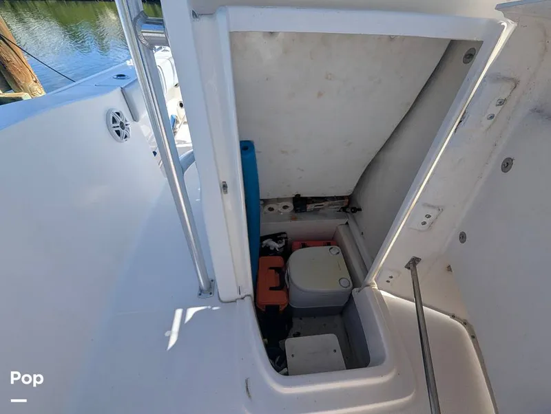 Slide: The Image of Robalo R200 2018 - 16753311