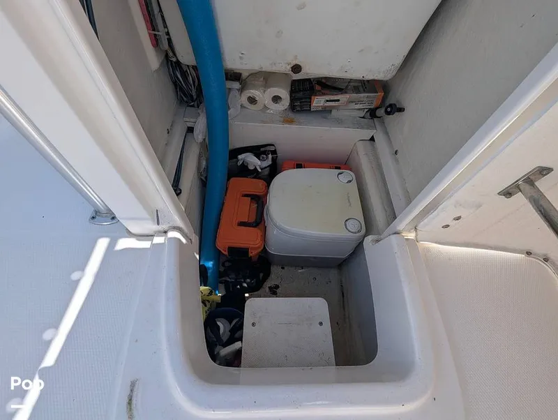 Slide: The Image of Robalo R200 2018 - 16753364