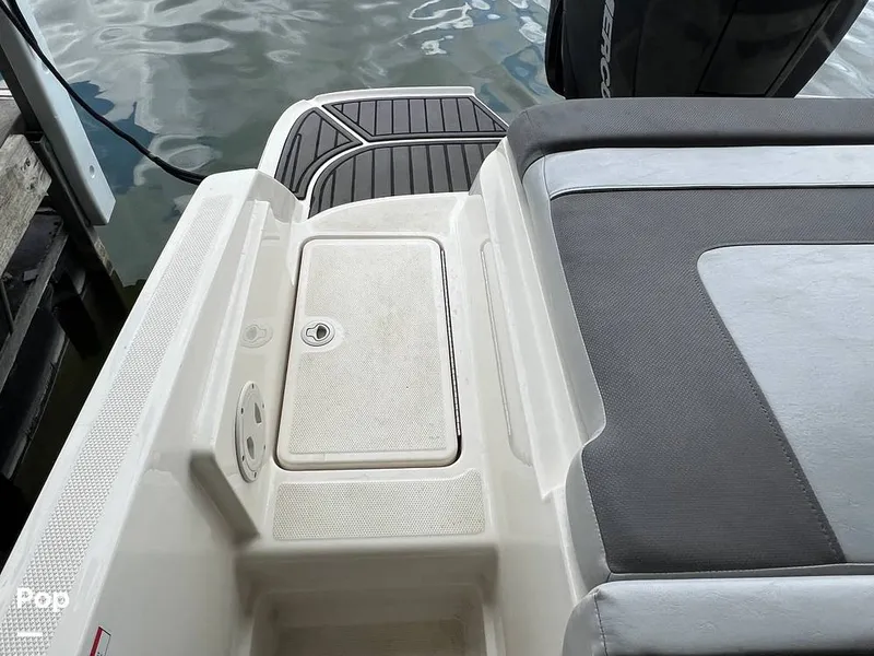 Slide: The Image of Bayliner VR6 OB 2023 - 16750642