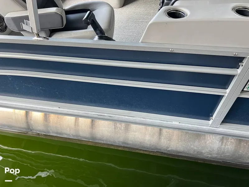 Slide: The Image of Harris Cruiser 230 2025 - 16752311