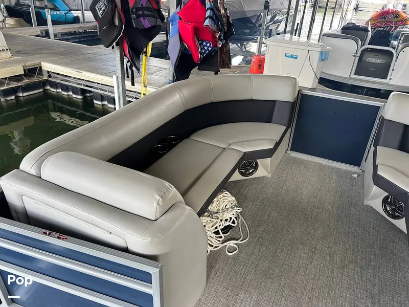 Slide: The Image of Harris Cruiser 230 2025 - 16752273