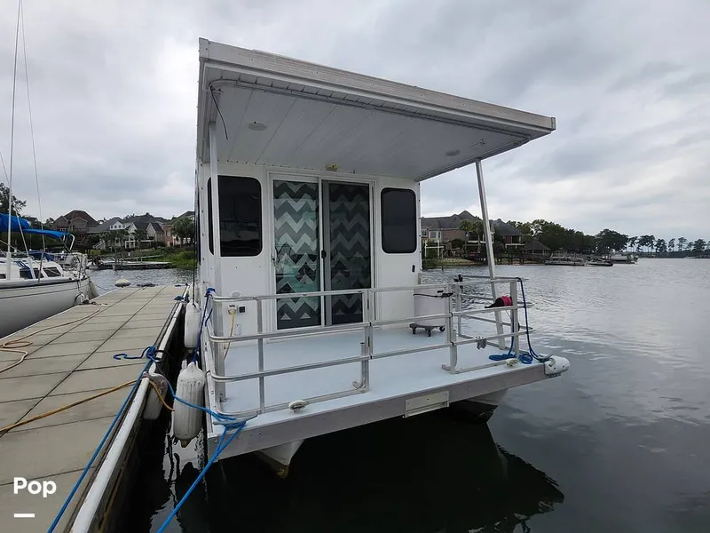 Slide: The Image of Catamaran 35 x 10 Single Stateroom 2016 - 16743636
