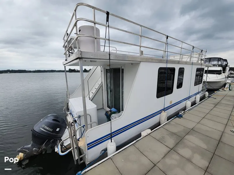 Slide: The Image of Catamaran 35 x 10 Single Stateroom 2016 - 16743634