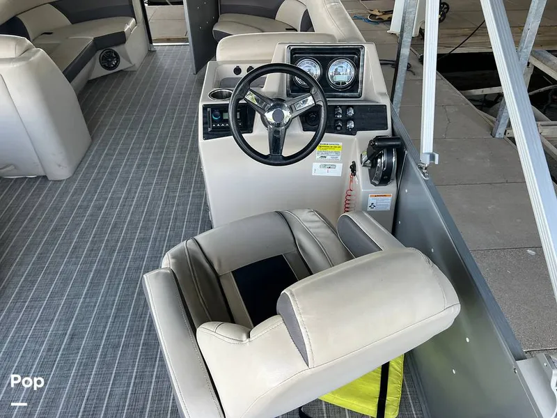Slide: The Image of Harris Cruiser 230 2023 - 16741852