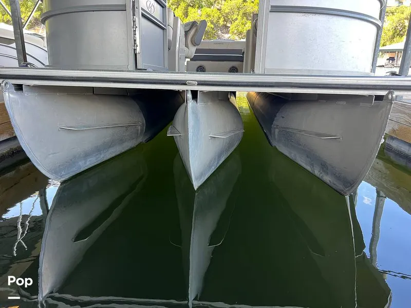 Slide: The Image of Harris Cruiser 230 2023 - 16745163