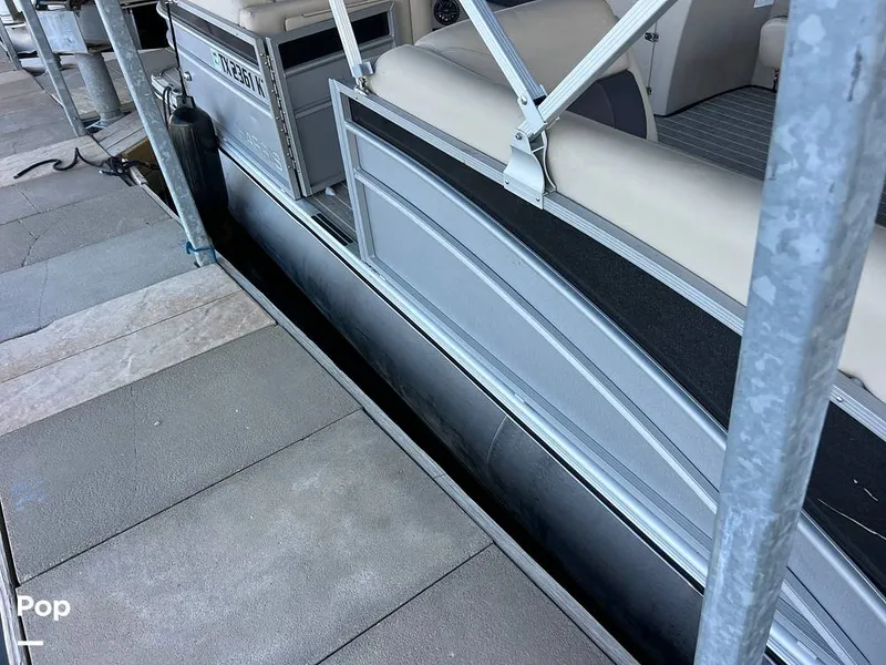 Slide: The Image of Harris Cruiser 230 2023 - 16745278