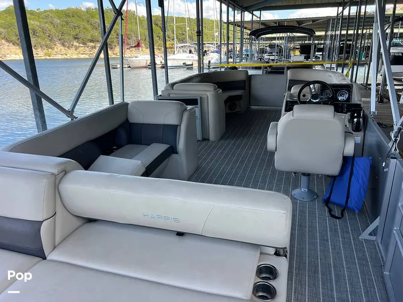 Slide: The Image of Harris Cruiser 230 2023 - 16745248