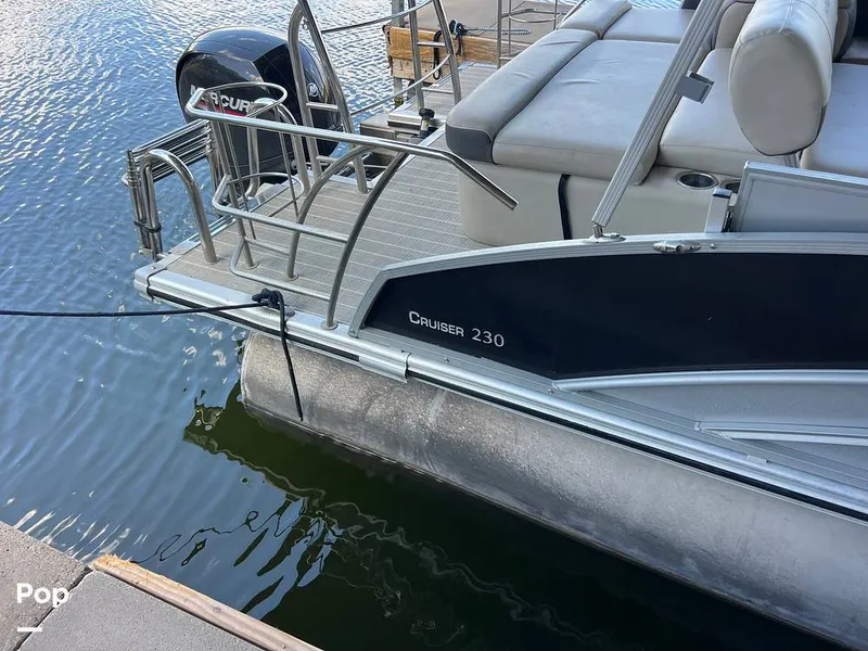 Slide: The Image of Harris Cruiser 230 2023 - 16745282