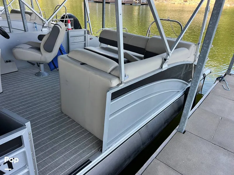 Slide: The Image of Harris Cruiser 230 2023 - 16745165