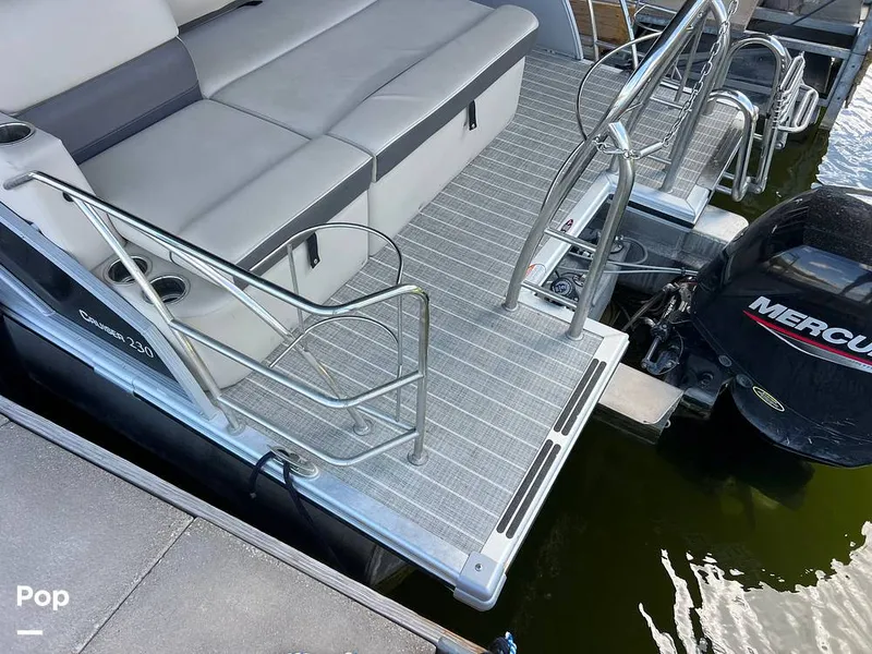 Slide: The Image of Harris Cruiser 230 2023 - 16745274