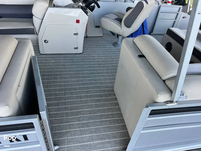 Slide: The Image of Harris Cruiser 230 2023 - 16745167
