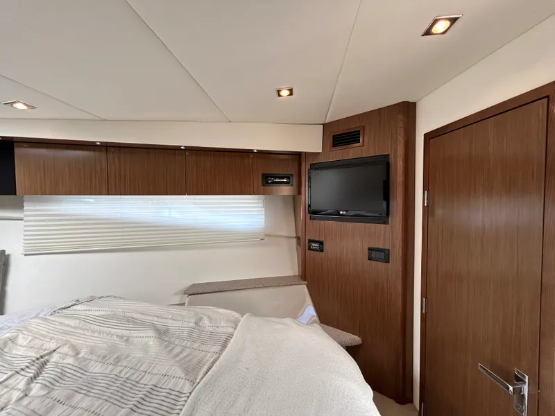 Slide: The Image of Cruisers Yachts 41 CANTIUS 2013 - 23